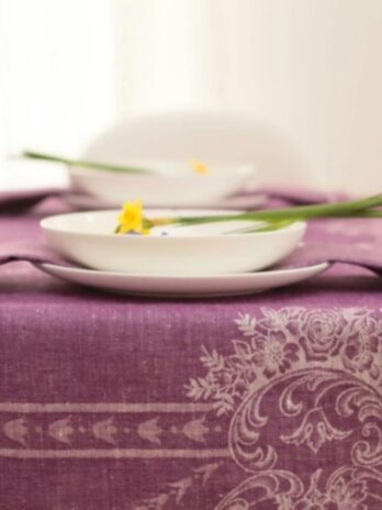 Julein: Tablecloth French Melody Violet 170/360